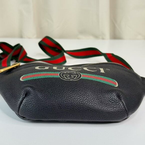 Gucci GG Logo Printed Bum Bag with Iconic Green & Red Stripes - Picture 3 of 8